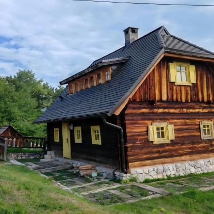 塞尔维亚+黑山+波黑8日7晚跟团游