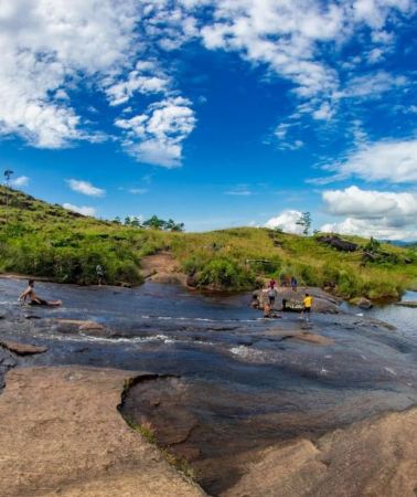17D16N • Sri Lanka: 17-Day Guided Tour with Surfing and Trekking