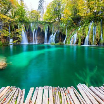 匈牙利+克罗地亚+普利特维采湖群国家公园+杜布罗夫尼克4日3晚跟团游