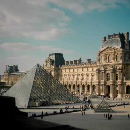 法国+卢森堡+意大利+德国+捷克+斯洛伐克+匈牙利+奥地利+瑞士13日12晚跟团游