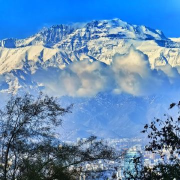 智利瓦尔帕莱索索托马约尔广场+圣克里斯托瓦尔山4日3晚私家团