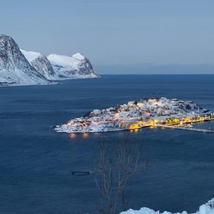 特罗姆瑟+罗弗敦群岛9日8晚拼小团