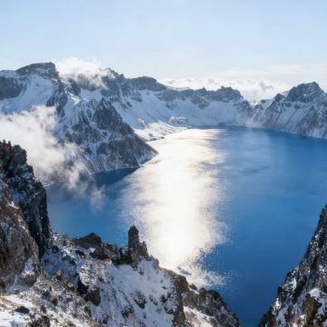 横道河子镇+亚布力虎峰岭风景区+亚布力滑雪旅游度假区+雪乡狗熊岭景区+雪乡国家森林公园+二道白河+长白山天池+雪乡文化广场+哈尔滨东正教堂6日5晚跟团游