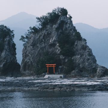 日本熊野市+熊野古道+熊野古道中边路+发心门王子+熊野本宫大社5日4晚跟团游
