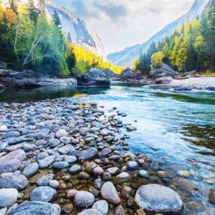 北疆+喀纳斯景区+禾木风景区5日4晚跟团游