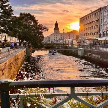 瑞典8日7晚私家团