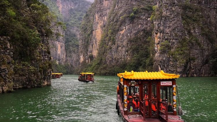 4-Day Yangtze River Cruise from Chongqing to Yichang Downstream in 4 Days 3 Nights