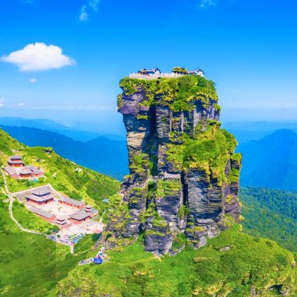 梵净山+铜仁大峡谷+凤凰古城+石阡+仙人街景区6日5晚私家团