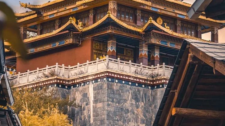 8D7N · Group Tours ·  Consult for GIFT: Dali Erhai + Lijiang + Yulong Snow Mount+ Shangri-la. 8 pax EN group and exclusive for International Visitors·  &nbsp;
