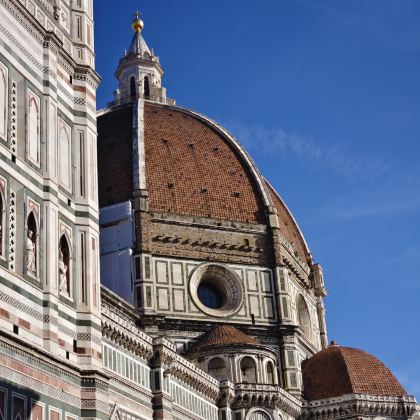 7日 6晚 · 跟团游 · 法国+瑞士+意大利+摩纳哥