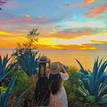 广西南宁+通灵大峡谷+德天跨国瀑布景区+北海+涠洲岛5日4晚拼小团