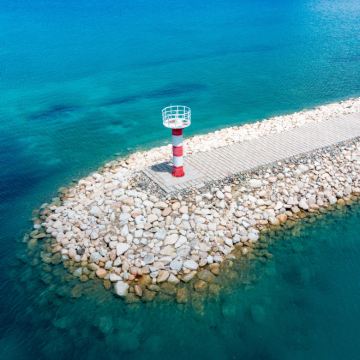 新疆北疆+伊犁+赛里木湖2日1晚拼小团