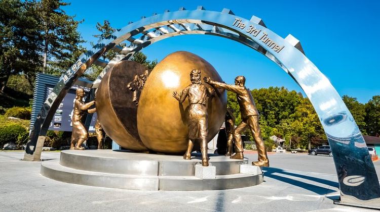 2-Day Seoul City Sightseeing and Guided DMZ Experience 2-Day Tour