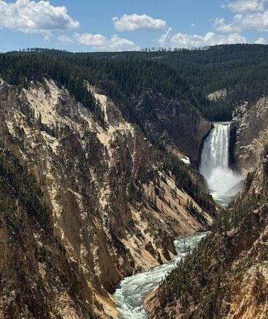 2D1N • Complete Yellowstone Tour: Two-Day Adventure with Meals