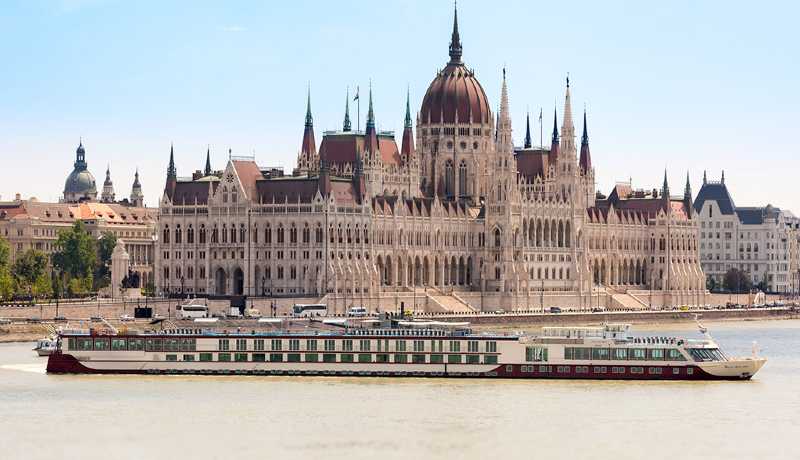 Select Explorer cruise - Select Voyages