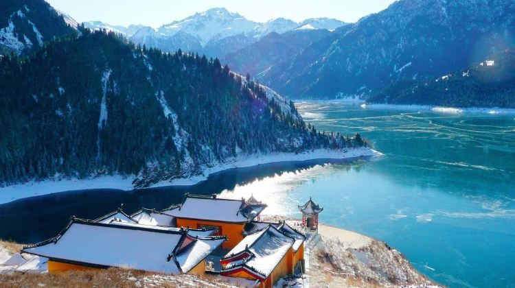 8-Day Northern Xinjiang Group Tours: Xinjiang Kanas National Geopark, Hemu Scenic Area, Sayram Lake, Nalati Scenic Area, Tianshan Tianchi | One Night in Hemu + Featured Meals·  