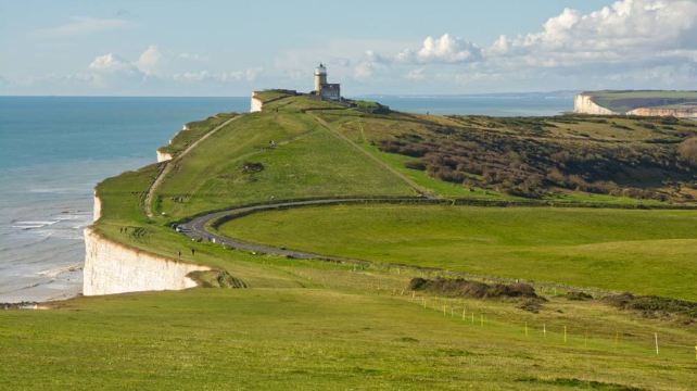 <11天>【英國海岸休閒之旅】英國牛津+英蘇經典線·倫敦深度+白崖+皇室溫莎城堡+愛丁堡+牛津劍橋雙學府+聖艾夫斯小鎮+七姐妹國家公園+布萊頓+巴斯巨石陣+杜德爾門(1人成團)
