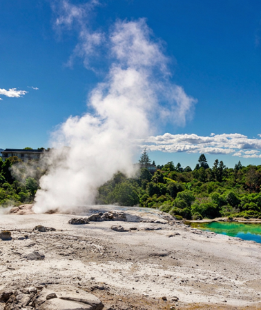 10D9N • Fiji + New Zealand: Fiji Cultural Village + Hobbiton + Antarctic 4D Theatre + Redwoods Treewalk