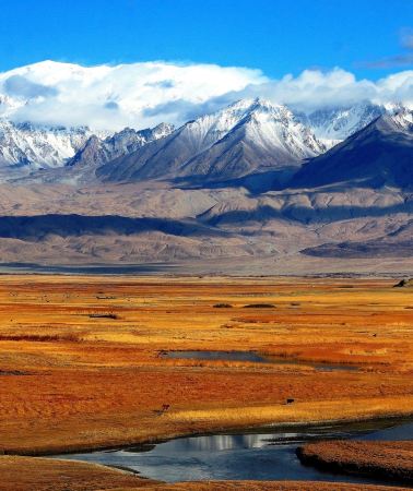 11D10N • Southern Xinjiang + Urumqi + Kashgar City + Flaming Mountain Scenic Spot + Bosten Lake Dahekou Scenic Area + Ancient City of Kashi