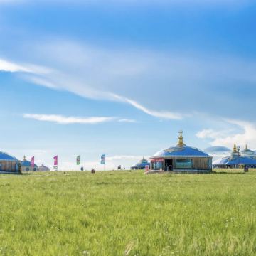 内蒙古鄂尔多斯+成吉思汗陵+康巴什旅游区+鄂尔多斯草原旅游区+响沙湾+鄂尔多斯文化产业园+颐和生态文化博览园6日5晚私家团