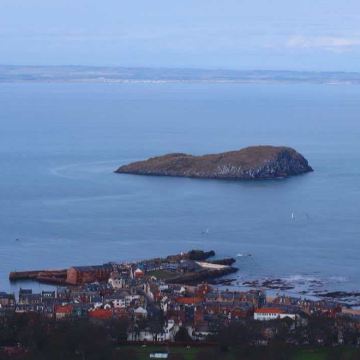 苏格兰+爱丁堡+圣安德鲁斯城堡+动感地球展示馆7日6晚拼小团