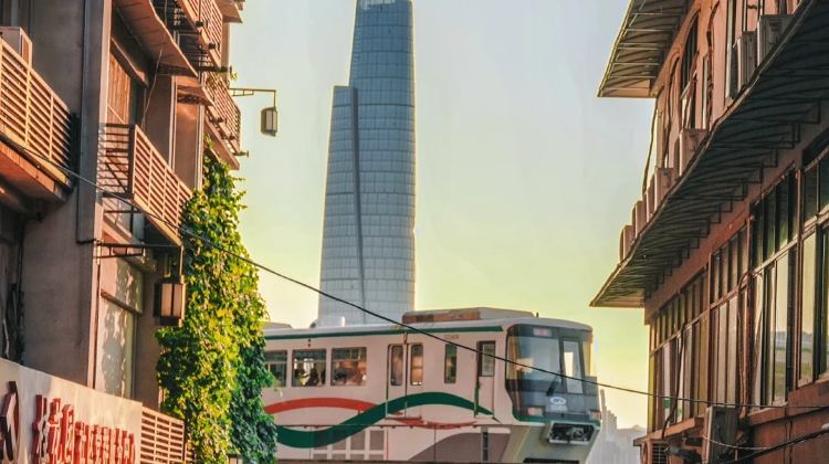 9D8N · Private Tours · Sichuan & Chongqing Holiday: Chengdu's Local Hustle, Pandas, Sanxingdui, Dazu Rock Carvings, City Walks & Mountain City Chongqing's Night Views.