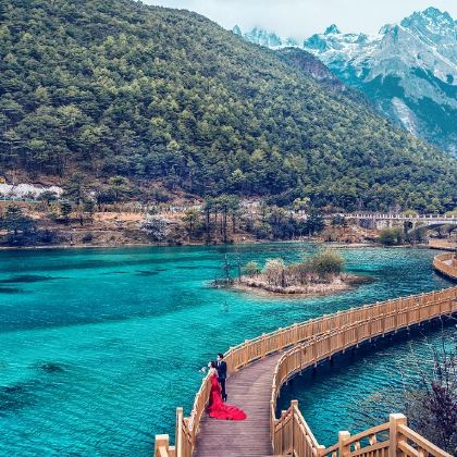 云南昆明+大理市+丽江+洱海+玉龙雪山6日5晚跟团游