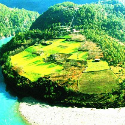 大理市+六库+丙中洛风景区+独龙江+老姆登村+老姆登知子罗+秋那桶+雾里村6日5晚拼小团