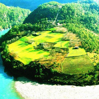 大理市+六库+丙中洛风景区+独龙江+老姆登村+老姆登知子罗+秋那桶+雾里村6日5晚拼小团