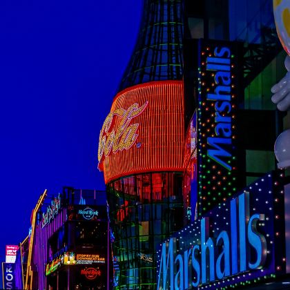 美国拉斯维加斯+大峡谷国家公园+羚羊峡谷+马蹄湾+锡安国家公园2日1晚私家团