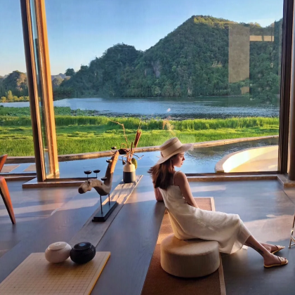 云南昆明+抚仙湖+普者黑风景区+弥勒8日7晚私家团