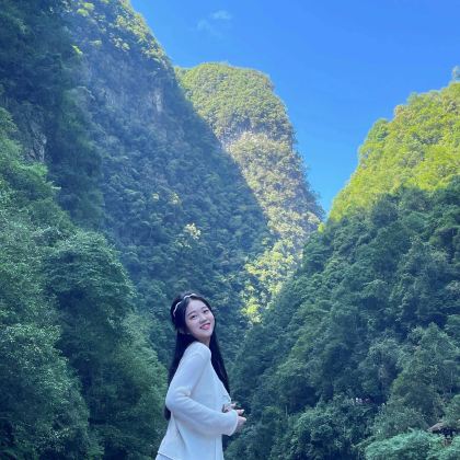 恩施土家族苗族自治州+恩施大峡谷+蝶舞清江·地心谷景区5日4晚私家团