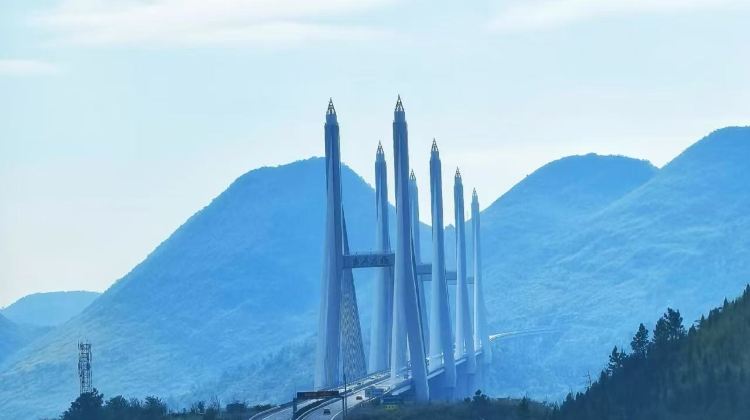 3-Day Gaoyi Mountain Tourism Resort + Dongjiang Lake Tourist Area