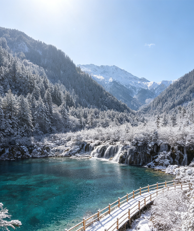 5D4N • Winter-wonderland Jiuzhaigou & Huanglong, professional guide service, spacious 3-seat layout per row during travel