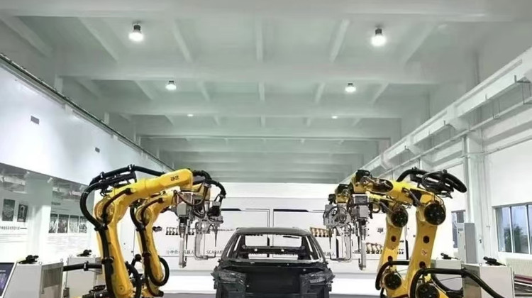 科学探索·北京中关村·1 日【机械臂编程·玩转机器人，开启未来科技的神奇钥匙，隐藏科技秘籍，让孩子秒变未来小创客！】科创研学营，编程课程，参观机械臂智能系统，大型设备制造流程，亲自操作智能生产线·科学探索·北京中关村·1 日【机械臂编程·玩转机器人，开启未来科技的神奇钥匙，隐藏科技秘籍，让孩子秒变未来小创客！】科创研学营，编程课程，参观机械臂智能系统，大型设备制造流程，亲自操作智能生产线