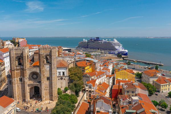 11 days · Mediterranean · Istanbul - Türkiye - Greece - Malta - Italy - Civitavecchia (Rome)