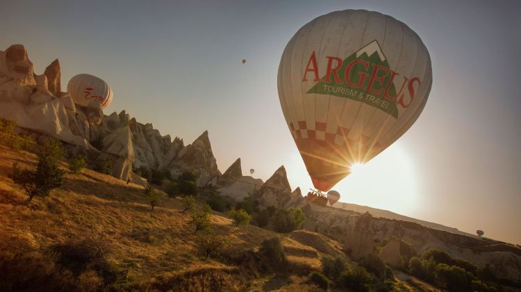 15-Day Turkey Adventure from Istanbul·Cappadocia, Pamukkale, Village Homestay & Kekova Boat Trip