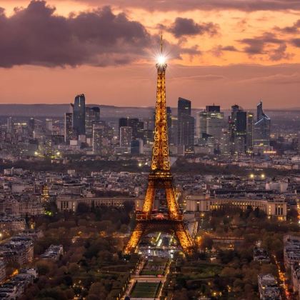 法国12日10晚跟团游