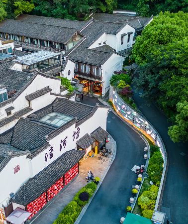 5D4N • China + Shanghai + Hangzhou + Suzhou + Wuzhen + Xihu