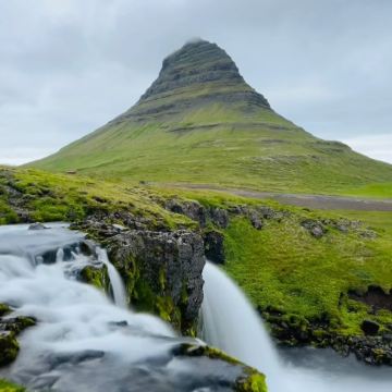 雷克雅未克+蓝湖+斯奈山半岛+蓝冰洞+米湖11日10晚私家团