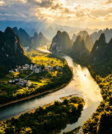 7D6N • Guilin · Guangzhou round-trip high-speed rail: Elephant Trunk Hill + Xingping Ancient Town + Xianggong Mountain: bamboo rafting on the Li River in Xingping & Cantonese dim sum experience