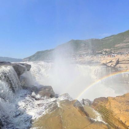 陕西西安+秦始皇帝陵博物院(兵马俑)+华清宫+陕西黄河壶口瀑布+黄帝陵+西安城墙+大慈恩寺5日4晚跟团游