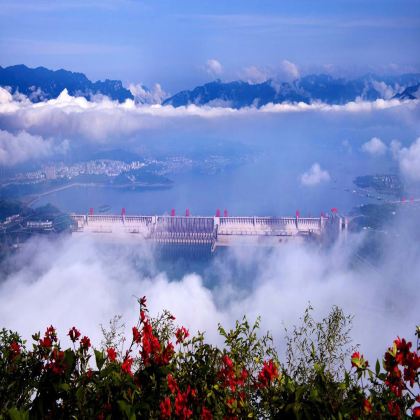 武汉+黄鹤楼+三峡人家+恩施大峡谷+长江三峡7日6晚跟团游