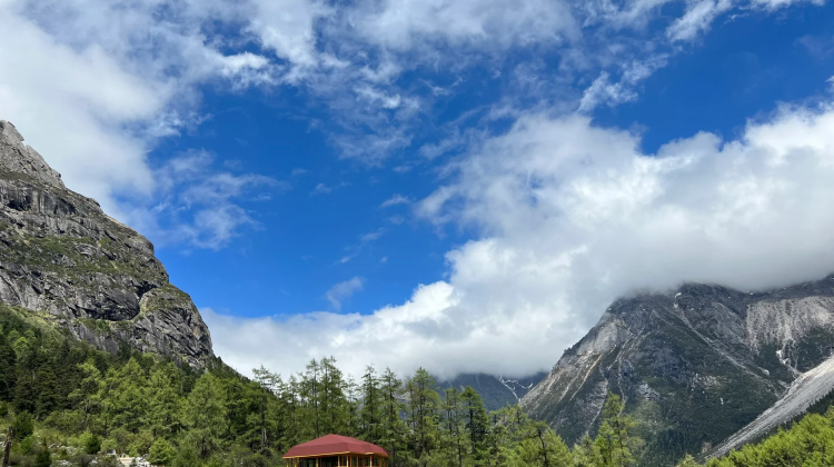 8-day 7-night · Private Tour · Chengdu + Mount Siguniang + Mount Emei + Dujiangyan + Moshi Park Scenic Area + Kangding Love Song (Mugecuo) Scenic Area