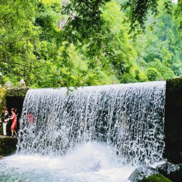 义乌+浦江神丽峡+上山遗址+江南第一家+义乌国际商贸城3日2晚私家团