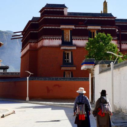 甘肃兰州+甘南+拉卜楞寺+扎尕那+郎木寺+麦积山石窟+崆峒山7日6晚私家团