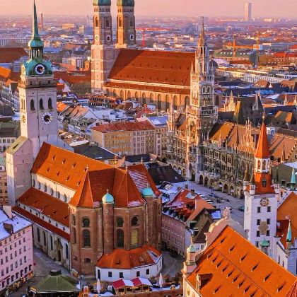 冰岛雷克雅未克+德国柏林10日8晚私家团