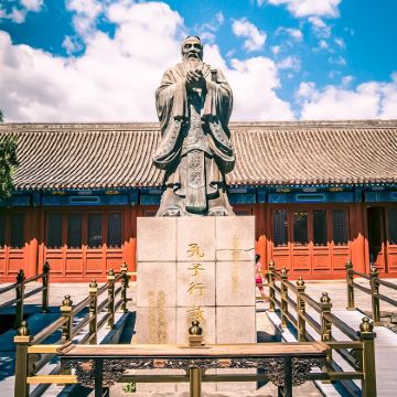 济南+泰山风景区+曲阜+青岛+威海+烟台+蓬莱区7日6晚跟团游