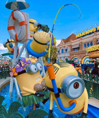 5D4N • Designated International Brand Carnival Xiamen · Full Day of Fun at Universal Beijing Resort · 4 World Cultural Heritage Sites: Summer Palace, Temple of Heaven Park, The Great Wall