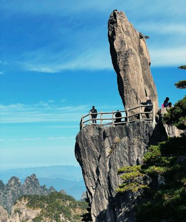 4天3晚 • 暢遊黃山風景區＋宏村景區兩大人氣景區，贈送當地流量卡